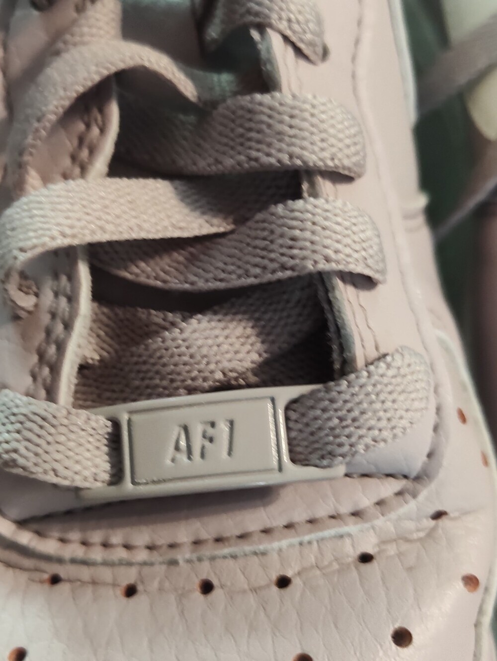 Nike Women's Low-Top Sneakers — Light Lavender & White - Picture 3 of 9